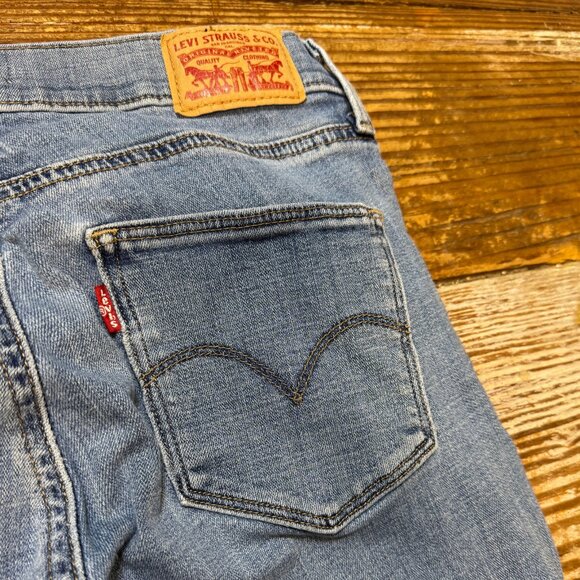 Levi’s Slimming Boot Jeans Women’s 27 Medium Wash - Picture 6 of 10